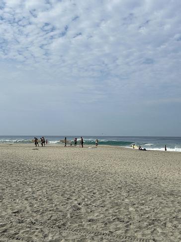 Viajero Hostels | Viajero Puerto Escondido | Tour a la Playa de Zicatela, famosa por sus olas para surf, a pocas cuadras de Viajero Hostels Puerto Escondido.