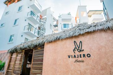 Viajero Hostels | Viajero Sayulita | Facade of the building where Viajero Hostels Sayulita is located.