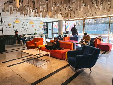Viajero Hostels | Viajero Buenos Aires | Lounge area with sofas and chairs for all guests in Viajero Buenos Aires.